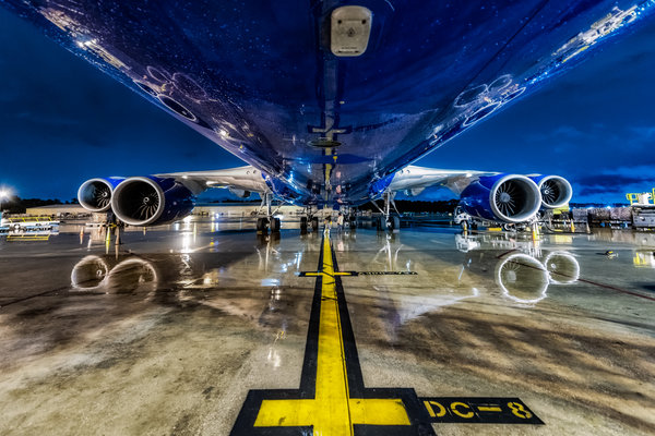 1-houston-wet-apron-747-silkway.jpg 
