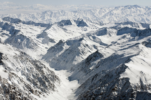 afghanistan-winter-landscape-canyons-aerial-hindukush-vanheijst.jpg 