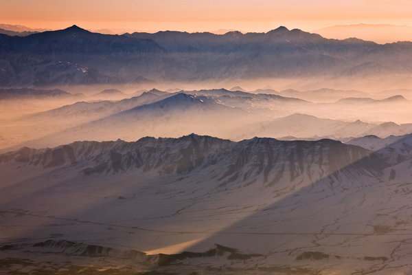 afghanistan-winter-landscape-light-sunset-afternoon-aerial-vanheijst.jpg 