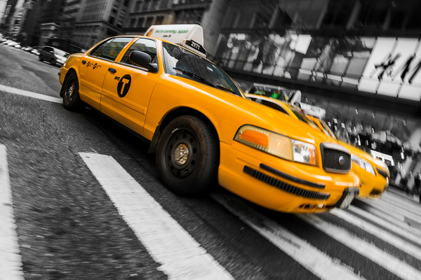new-york-taxi-yellow-cab-black-and-white-vanheijst.jpg 