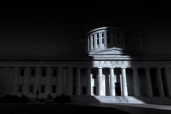Columbus Capitol Statehouse shadow light.jpg 