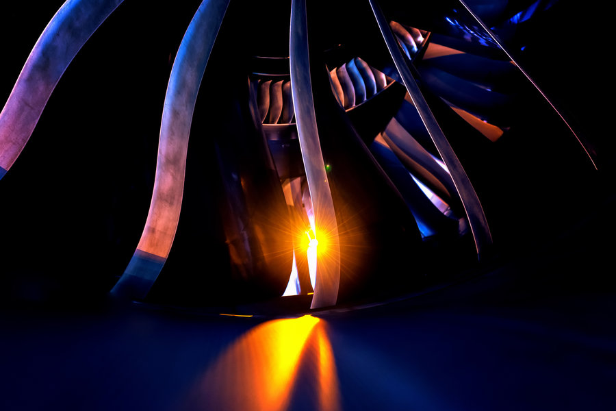 boeing-genx-engine-sunset-light-orange-vanheijst.jpg