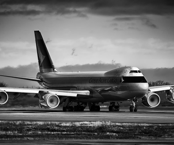 boeing-747-takeoff-anchorage-engine-spoolup-fog-cathay-vanheijst.jpg