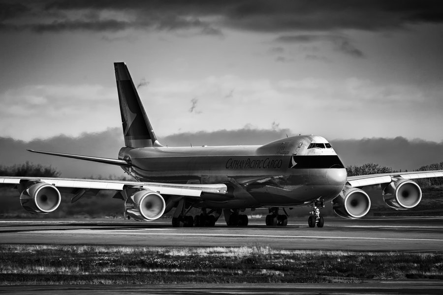 boeing-747-takeoff-anchorage-engine-spoolup-fog-cathay-vanheijst.jpg