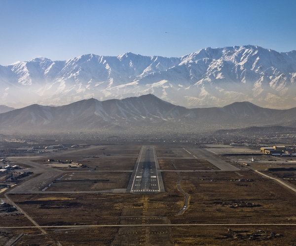 afghanistan-kabul-landing-runway-mountains-city-vanheijst.jpg