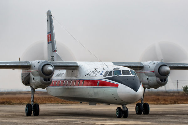 north-korea-air-koryo-antonov-an24-taxi.jpg 