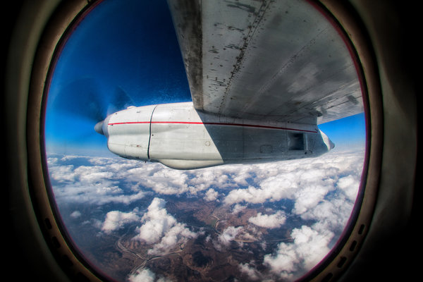 north-korea-air-koryo-antonov-an24-window-inflight.jpg 