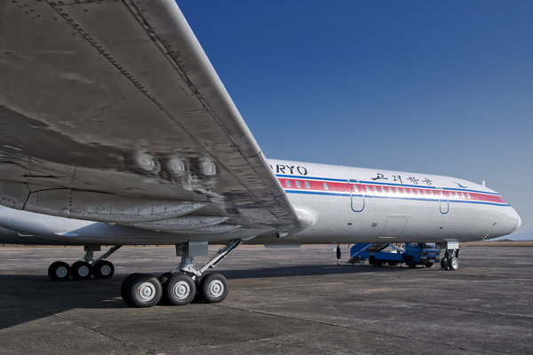 north-korea-air-koryo-tupolev-tu154-under-wing.jpg 