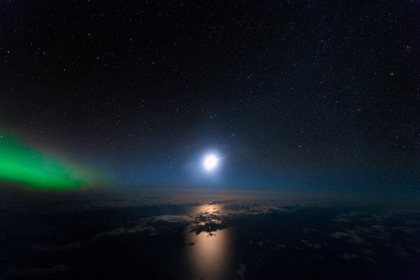 2-aurora-moonlight-atlantic-ocean-stars-night.jpg 