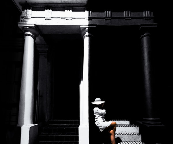 14.2-simona-building-black-and-white.jpg