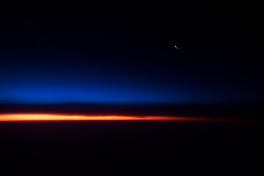 4-sunrise-colorus-lines-horizon-black-sky-space-moon-venus.jpg