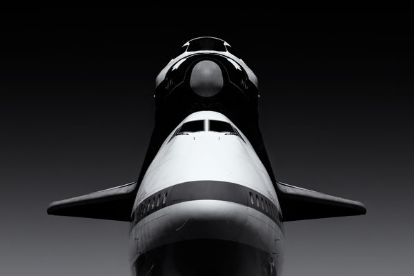 1-747-spaceshuttle-front-houston-space-black-and-white.jpg 