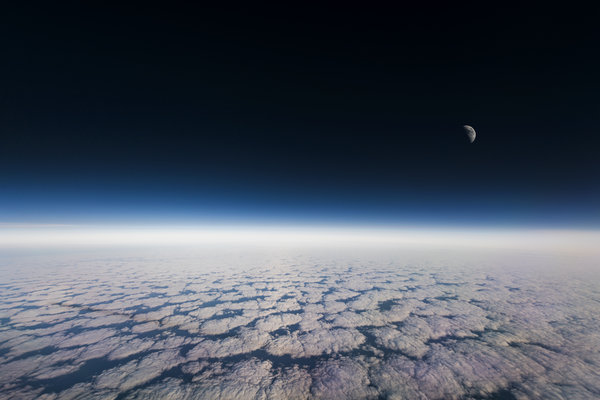 1-moon-clouds-sky-vanheijst.jpg 