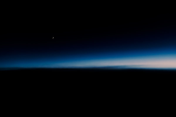 3-alaska-moon-sunset-light-night-evening-sky.jpg 