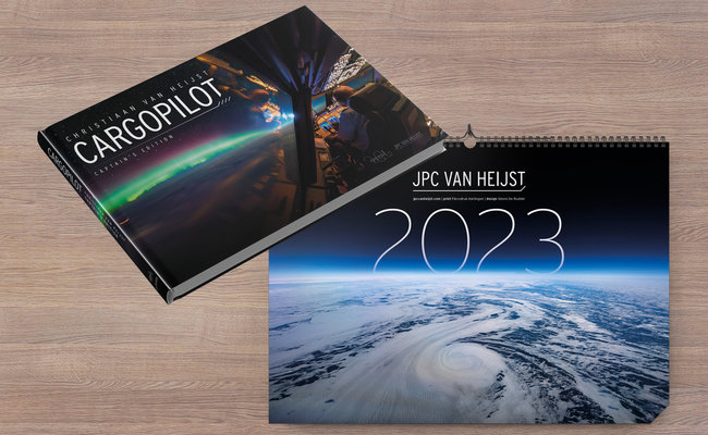 2023 Calendar + Cargopilot book