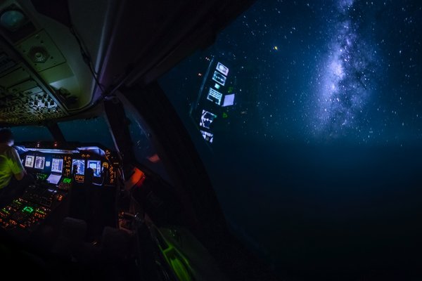 3 cockpit wide night starlight milkyway africa+watermerk.jpg 