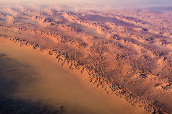 18.3-sahara-desert-landscape.jpg 